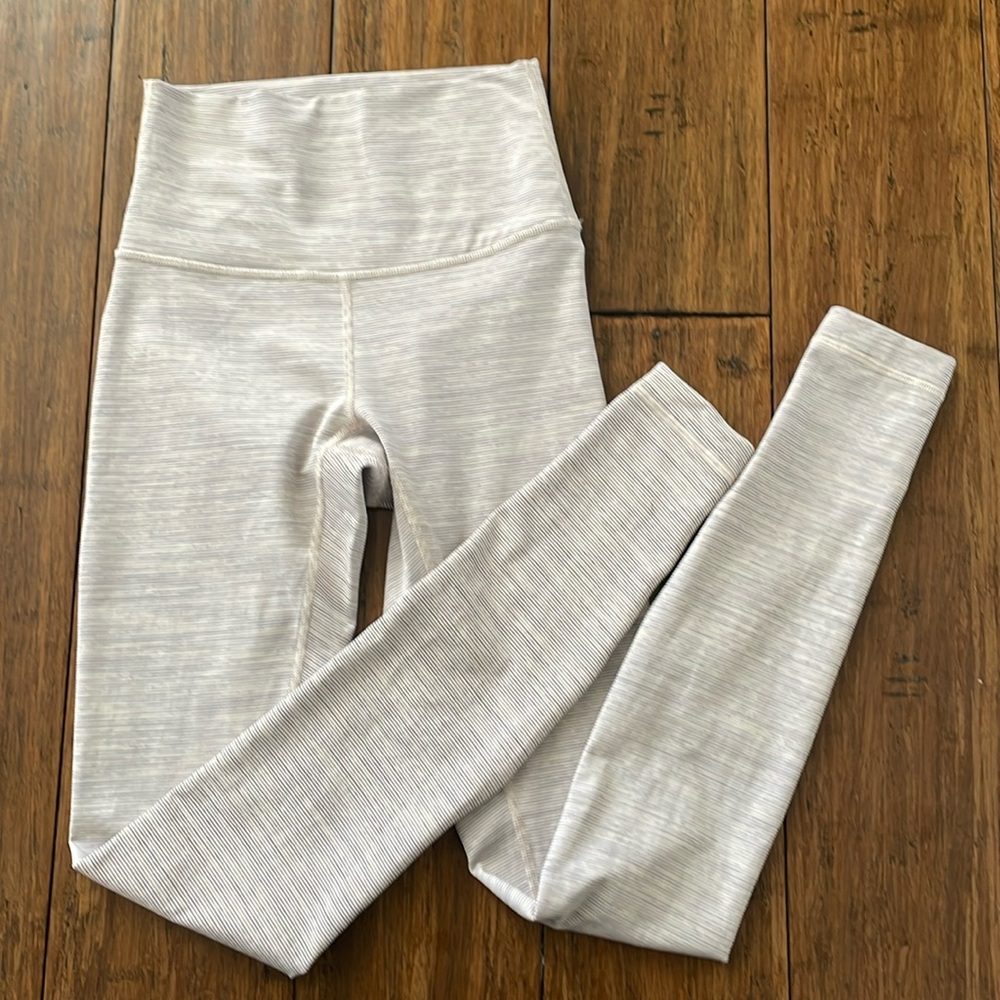Size 2 Lululemon Wunder Under High-Rise Tight 25"
